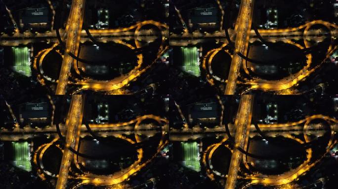 夜间城市立交桥的鸟瞰图