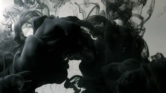 摘要背景。液体黑色墨水的慢动作。水中的黑色墨水滴。环境污染概念。