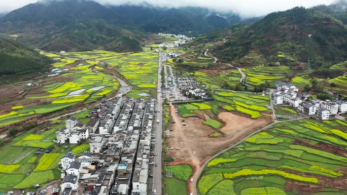 江西婺源篁岭景区春季旅游旺季风光航拍