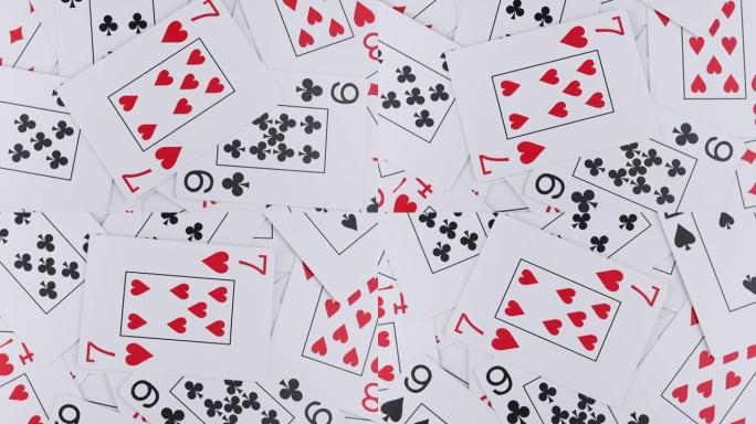 旋转扑克牌-特写视图。