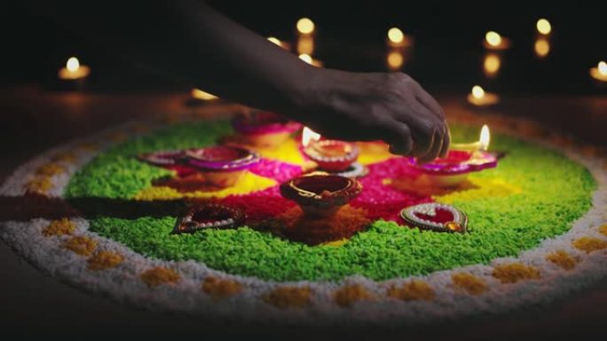排灯节是印度教徒，ja那教徒，锡克教徒和一些佛教徒的庆祝节日。