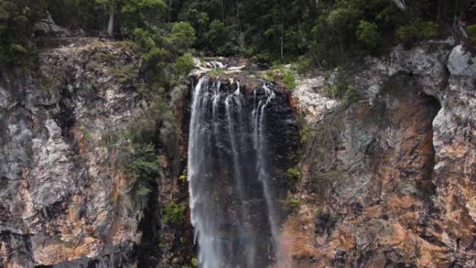 Purlingbrook瀑布，澳大利亚黄金海岸附近的Springbrook NP