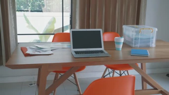 没有人的家庭办公室设置