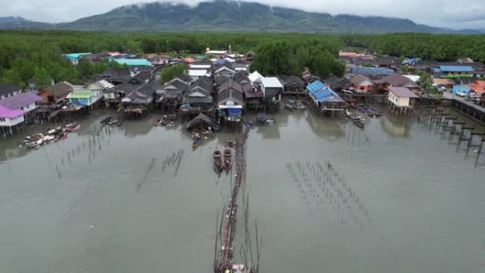 空中无人机电影《渔民村日出场景》，泰国攀牙班萨姆冲泰