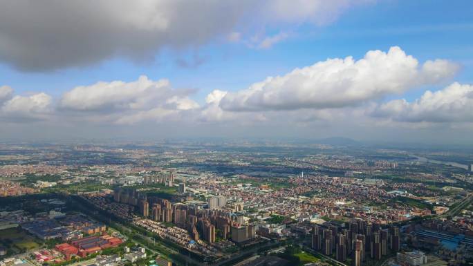 东莞东江蓝天白云城市风景