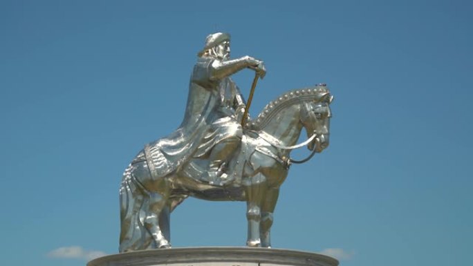 2019年5月3日，蒙古乌兰巴托:成吉思汗纪念碑