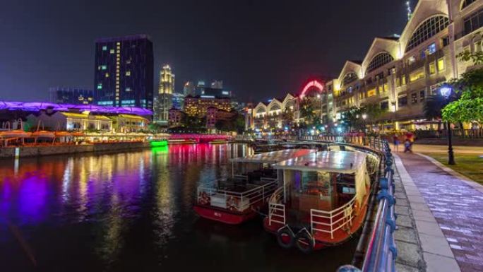 新加坡克拉克码头码头上繁忙的游船丰富多彩的河流夜景，延时视频