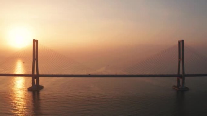 马都拉海峡和苏拉马杜大桥的异国景色