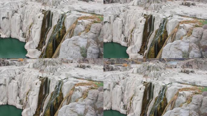 ID双子瀑布的Shoshone瀑布和Shoshone瀑布大坝流量低
