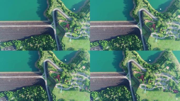 鸟瞰图俯视图水坝和水库湖发电水力发电可再生能源和可持续发展高质量4-k视频，大坝高角度视图
