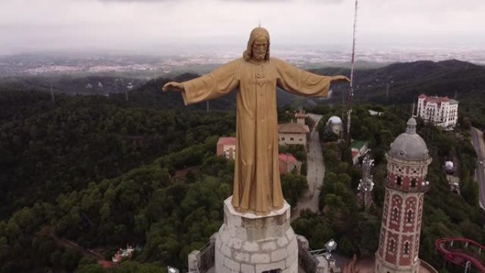 Tibidabo，巴塞罗那鸟瞰图。