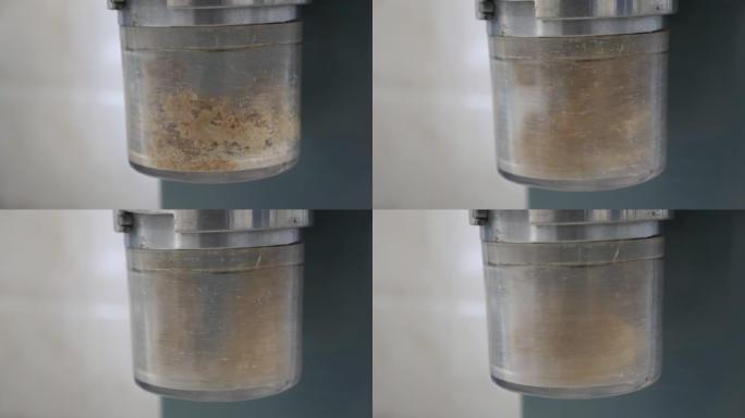 在实验室中快速旋转的透视混合器进行谷物质量分析