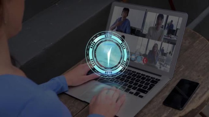 高加索女商人与同事进行笔记本电脑视频通话的时钟动画