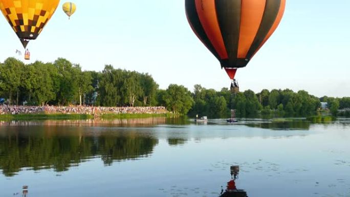 气球和河流