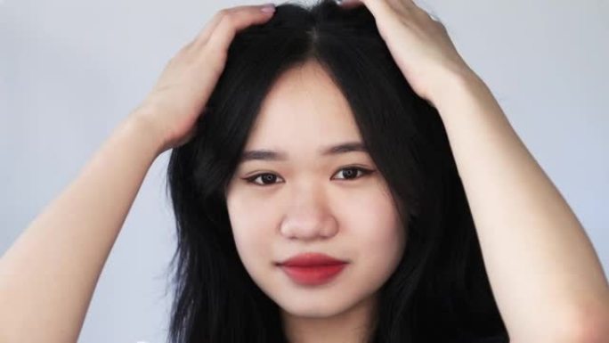护发角蛋白拉直美容亚洲女性