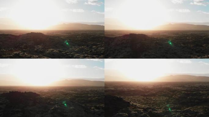 日落时冰岛的苔藓田