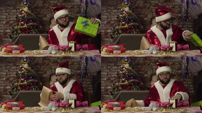 有趣的圣诞老人，坐在沙发上，读名单的名字和礼物。圣诞老人之家.4k