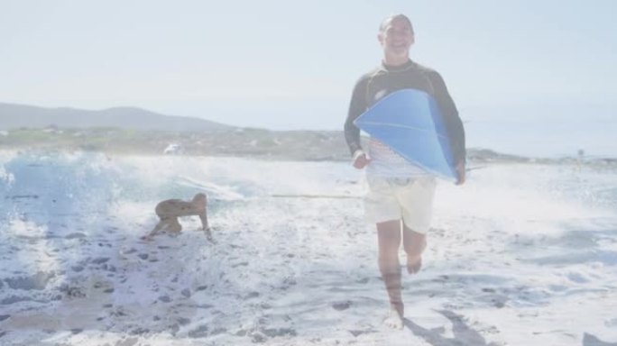 高加索冲浪者在海浪上晒太阳和背景冲浪人的动画