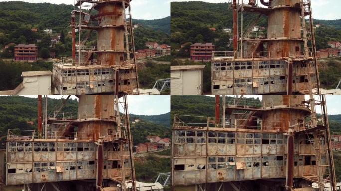 科索沃废弃工厂的4k航拍图