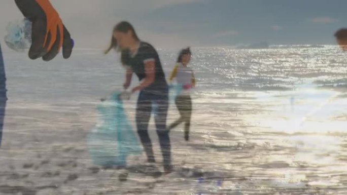 在海滩上采摘塑料瓶的多样化妇女的海洋动画