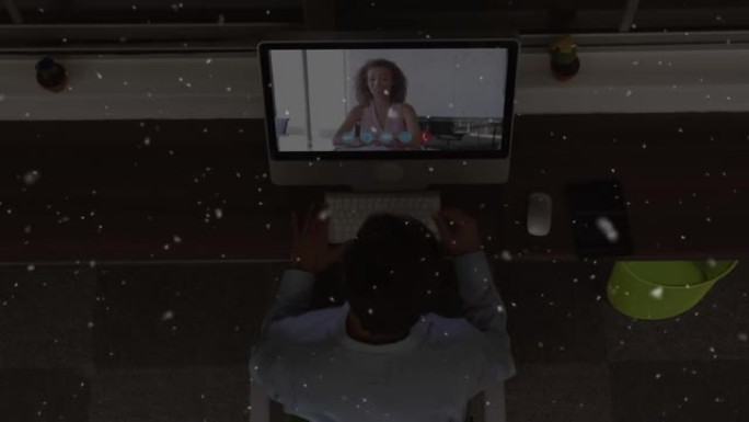与同事进行笔记本电脑视频通话的非裔美国商人的白点动画