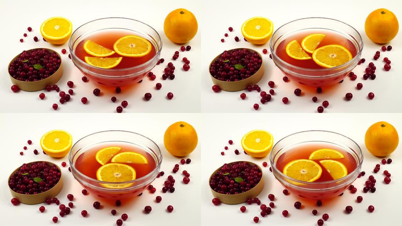 蔓越莓和橙子作为成分，不含酒精。