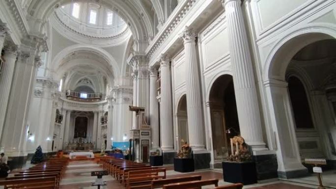 那不勒斯-圣灵圣殿的耶稣诞生场景展览