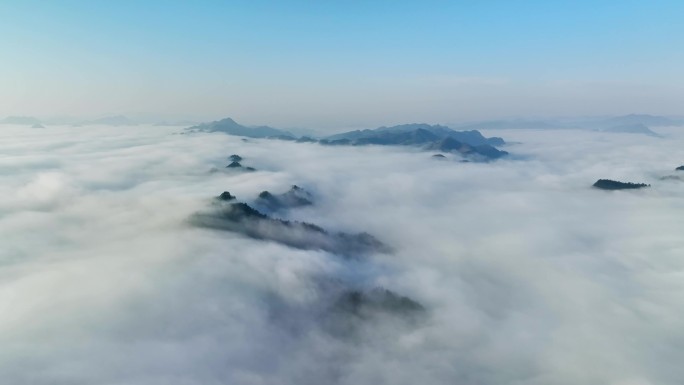 山川云海之巅