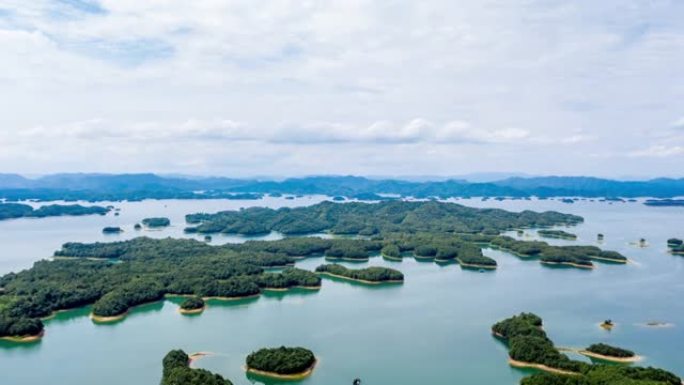 航拍湖面和島，延時攝影