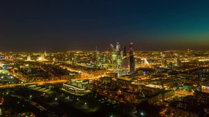 夜间照明莫斯科城市交通街空中城市景观全景4k延时俄罗斯