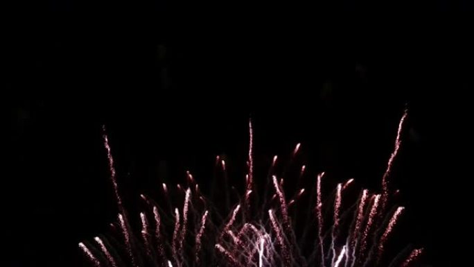 真正的烟花表演庆祝，五彩缤纷的新年烟花4K