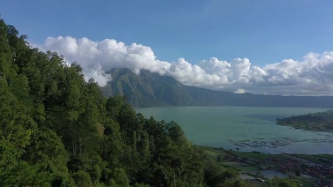 晴天巴厘岛著名火山口湖海岸线小镇区域空中全景4k印度尼西亚
