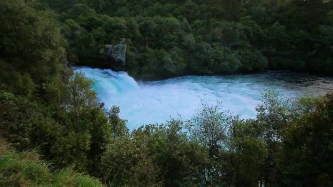 新西兰陶波的胡卡瀑布