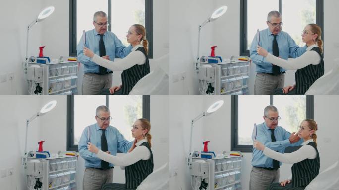 客户照镜子，医生解释客户女人脸上的过程，并与显示她结果的女人交谈