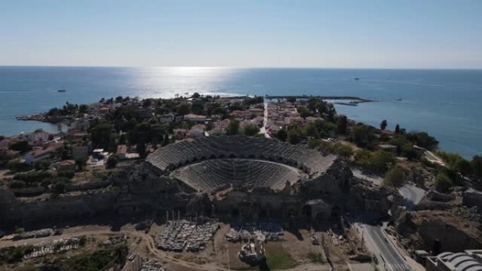 建于半岛的古代剧院，侧，土耳其