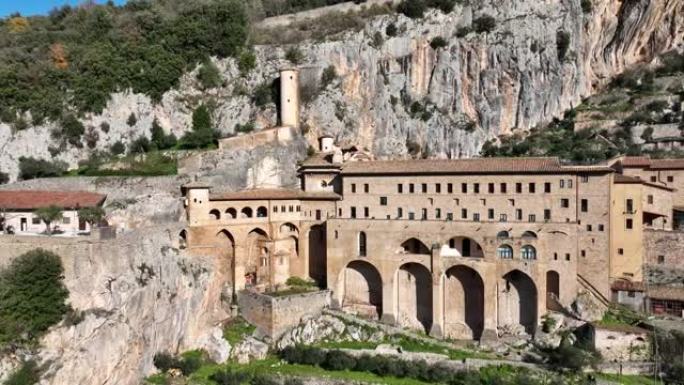 意大利罗马苏比亚科圣贝内代托修道院Sacro Speco圣殿。