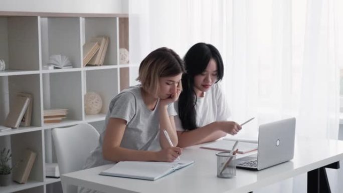 大学学习高中生女生作业