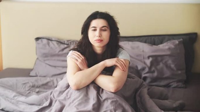 压力焦虑孤独床问题失眠妇女