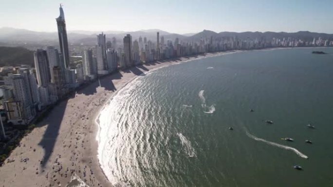 Balne á rio cambori ú 海滩，沙带扩展