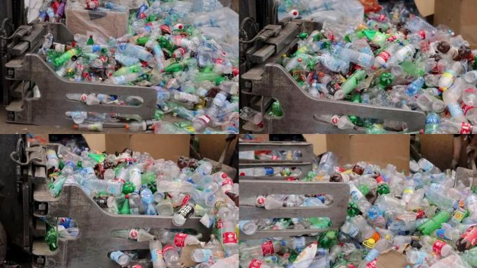 B卷机器收集一堆塑料瓶回收