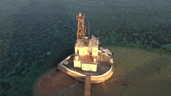 红海上的代达卢斯礁灯塔