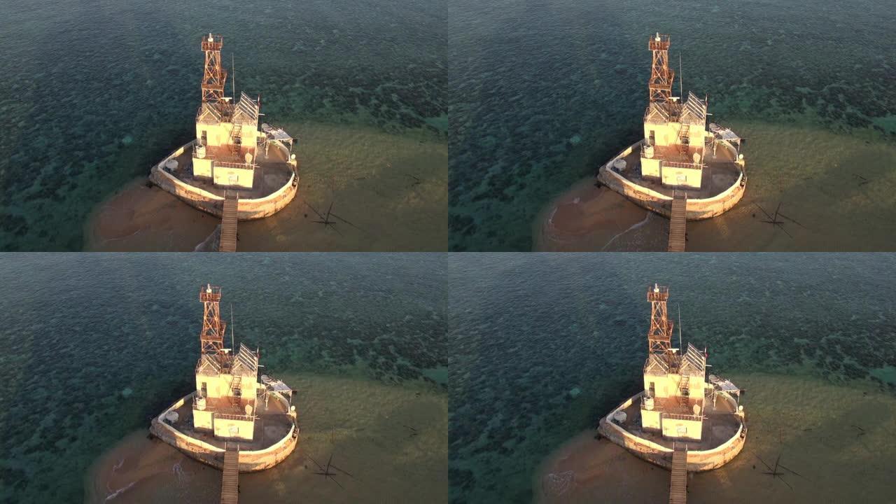 红海上的代达卢斯礁灯塔