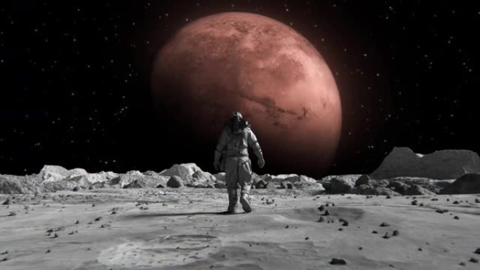 勇敢的宇航员穿着太空服自信地在月球上走向被岩石覆盖的火星星球。月球表面的第一位宇航员。人类的重要时刻