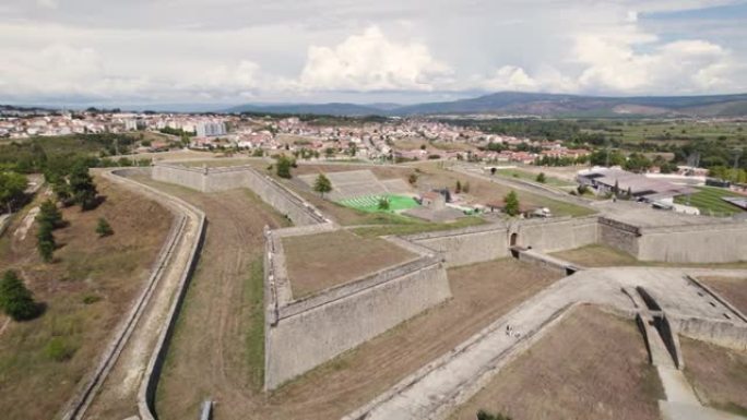 葡萄牙，查维斯的中世纪军事要塞，有历史围墙的诺特要塞。鸟瞰图