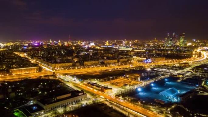 夜间照明莫斯科城市景观交通街体育综合体aeriall全景4k延时俄罗斯