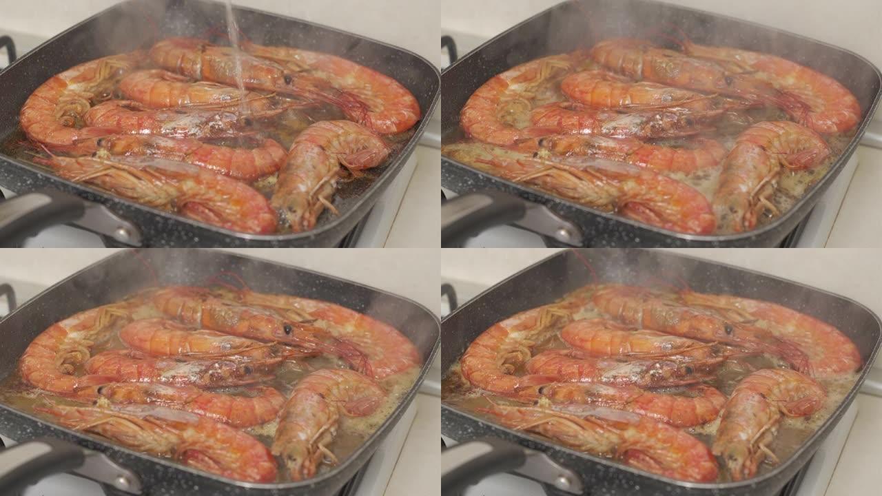 阿根廷红虾在平底锅上做饭