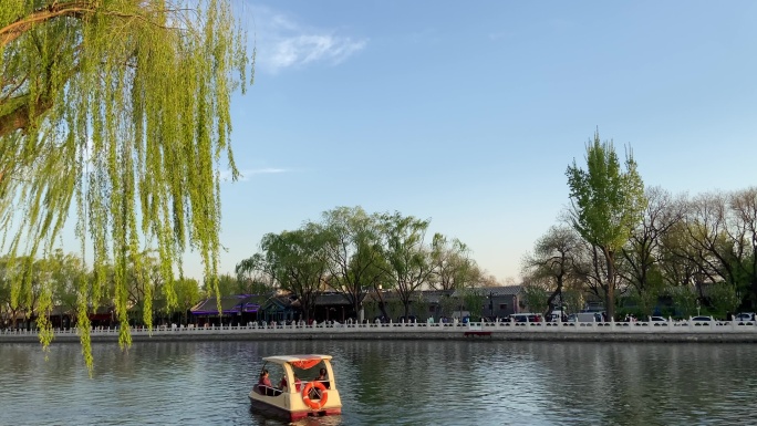 北京后海公园划船