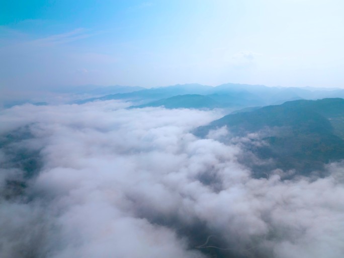 四川山区云海平流雾1