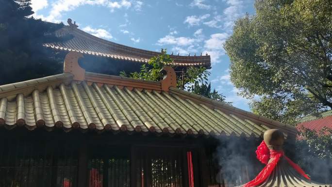 香火寺院 祈福香燃烧拜佛