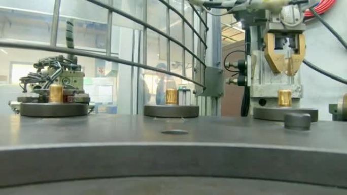 在自动化装配线中制造先进的机器人机器零件